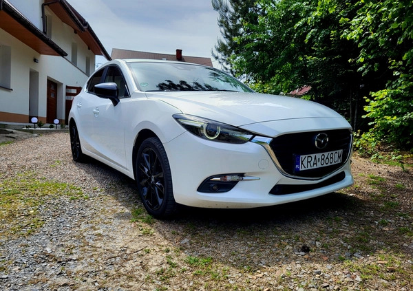 Mazda 3 cena 62900 przebieg: 102000, rok produkcji 2017 z Węgrów małe 232